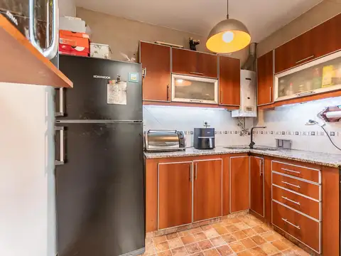 Ph en venta de 2 dormitorios con terraza propia, sin expensas, independiente