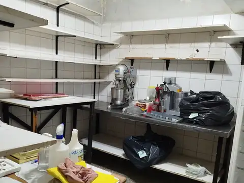 Local en Venta 50 años