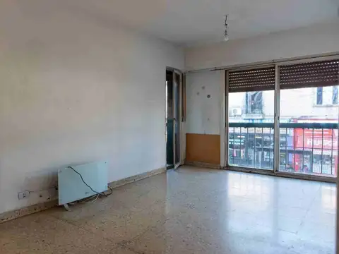 VENTA, DEPARTAMENTO 3 AMB, CON BALCÓN, VICENTE LOP