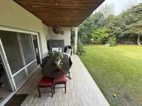 Casa en Alquiler Temporal en La Montura, USD 4.200