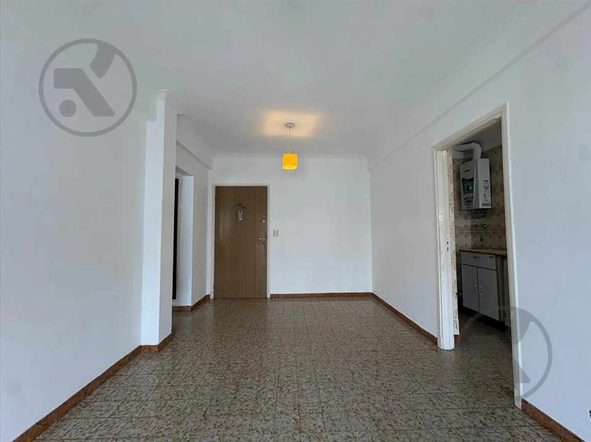 Depto 2 amb, 39m² en estado original impecable — Centro