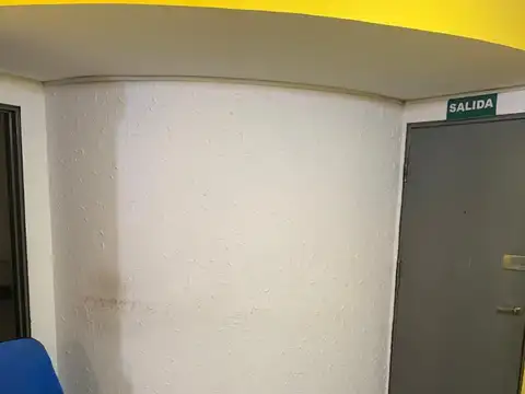 GRAN OPORTUNIDAD Oficina con Renta Activa en Pleno Centro