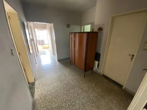 San Jose 1410 , Piso 1