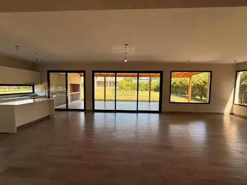 Casa en Venta al Sudeste