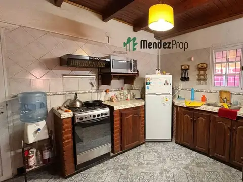Casa en Venta con 4 cocheras