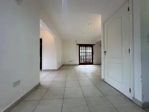 Casa en Alquiler de 3 dormitorios