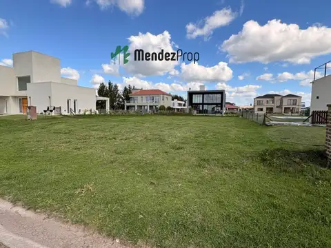 LOTE EN EL REBENQUE