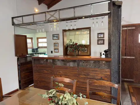 Casa 4 ambientes con 3 baños