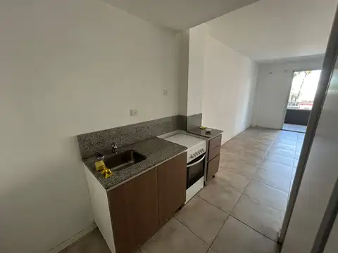 MONOAMBIENTE EN ALQUILER AVELLANEDA