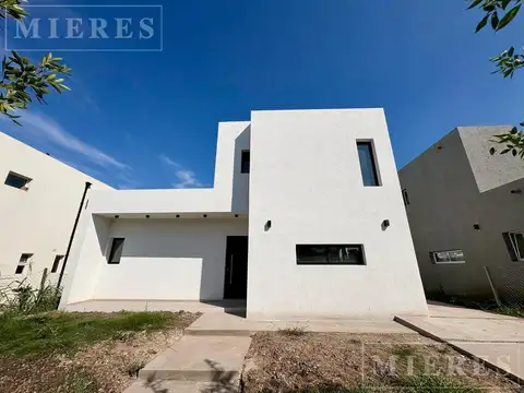 Casa en Venta en Pilar del Este - Santa Lucia, Countries y Barrios Cerrados en Pilar