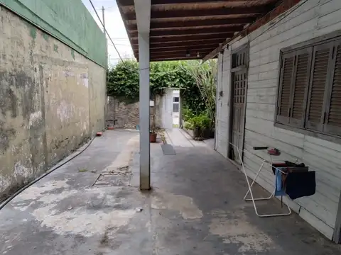 Casa 3 Ambientes Con Garaje En Venta - Sarandí, Avellaneda