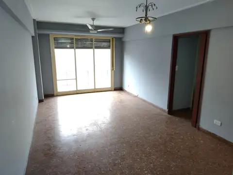 VENTA DEPTO DE 3 AMB EN FLORESTA APTO CREDITO