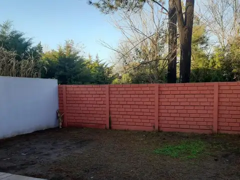Depto Tipo Casa en Alquiler de 2 dormitorios