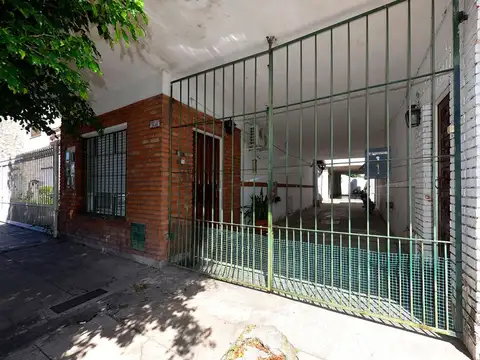 VENTA PH 3 AMB C/PATIO Y TERRAZA MORON - CREDITO