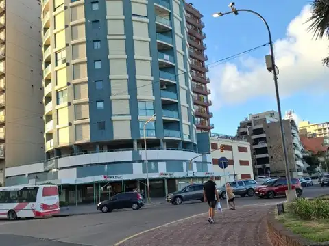 DTO. 3 AMB. 76 M2. AL FRENTE CON BALCON PUNTA IGLESIAS