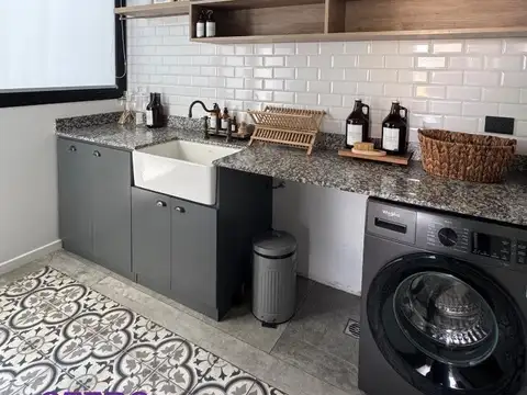 IMPECABLE PROPIEDAD A LA VENTA EN ST THOMAS ESTE OESTE