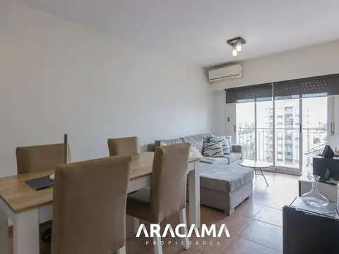 Arana 100, Piso 8