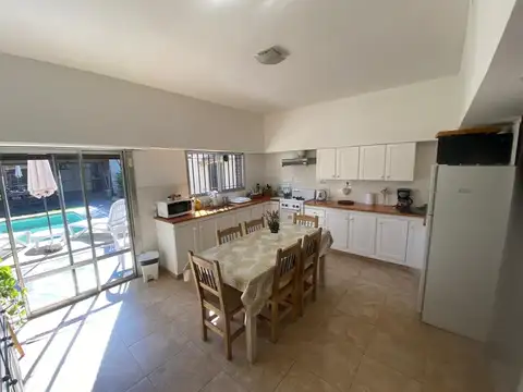 Chalet en Venta - Banfield Este