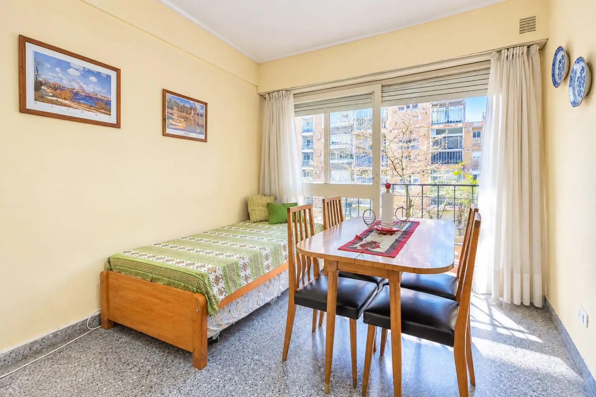 Venta departamento 2 amb balcón al frente P Colón