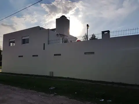 Casa en Venta en José Clemente Paz, USD 160.000
