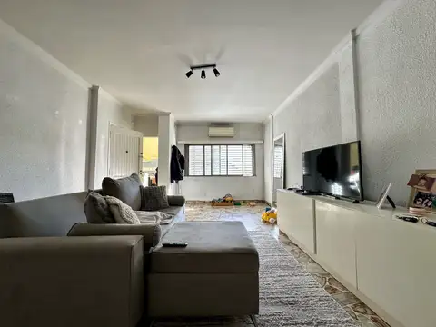 Depto Tipo Casa en Venta 45 años