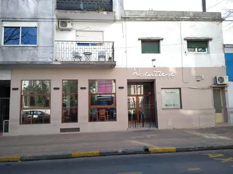 Local en venta en La Plata