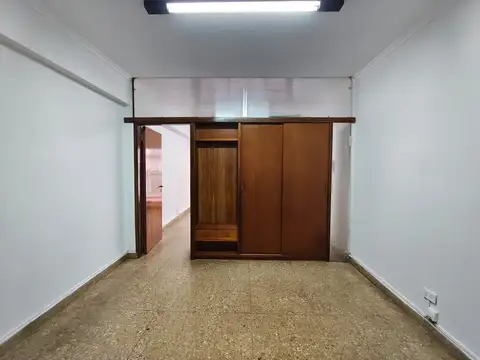Oficina en Venta 63 años