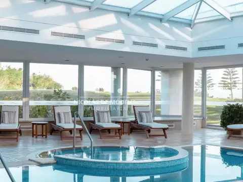 Terreno en Venta en Playa Mansa, USD 445.000