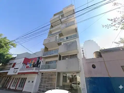 Departamento en alquiler 1 dorm con balcón al frente