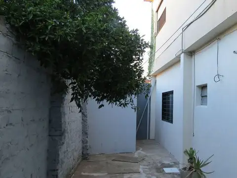 Depto Tipo Casa en Venta en Jose Leon Suarez, USD 68.000