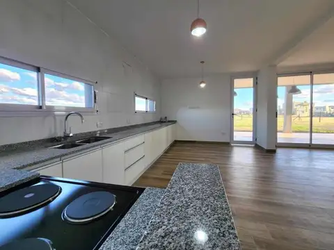 Casa en Venta en El Naudir, USD 217.000