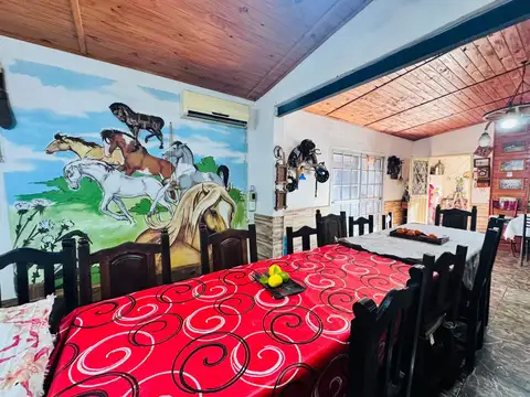 Casa 5 ambientes con 2 baños