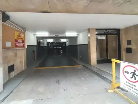 Viamonte 1866 , Piso 1