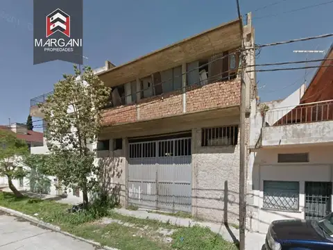 Galpon 350m2 Cub. Lote total 650m2 salida a 2 calles