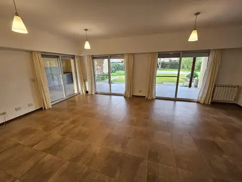 Casa Monoambiente con 2 baños