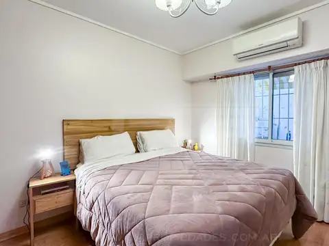 Depto Tipo Casa en Venta con 1 cocheras