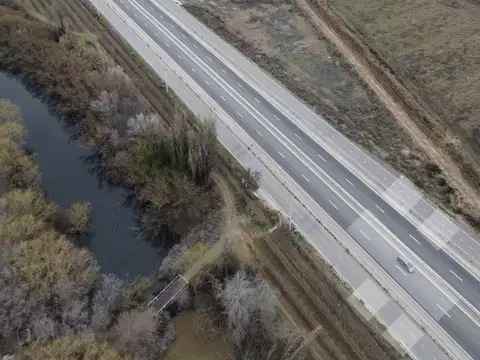 8 hectáreas APTAS DESARROLLO COMERCIAL E INDUSTRIAL, con 657 metros de frente de Ruta 22