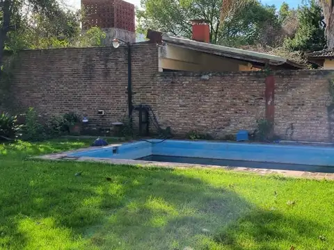 Casa 5 ambientes con 2 baños
