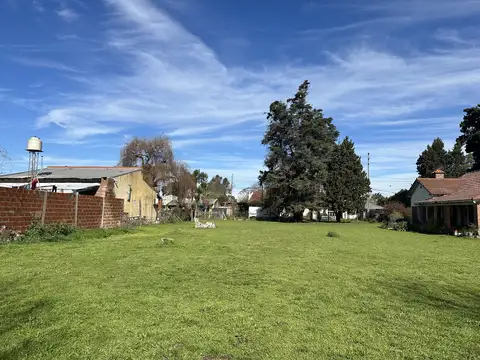 Terreno en Venta 8  mts Fondo
