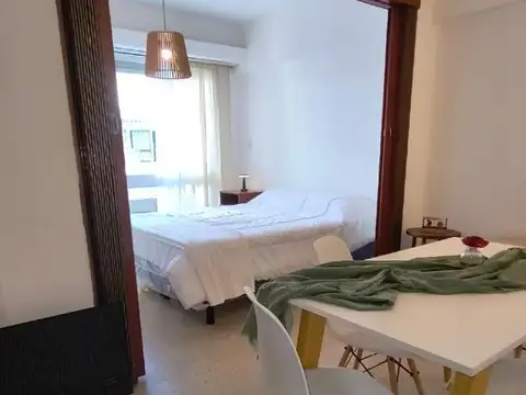 Sarmiento 2400, Piso 8