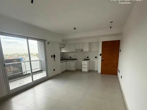 17 DE AGOSTO 1600, Piso 5