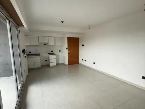 VENTA DEPARTAMENTO 3 AMBIENTES CON COCHERA MARTÍN CORONADO