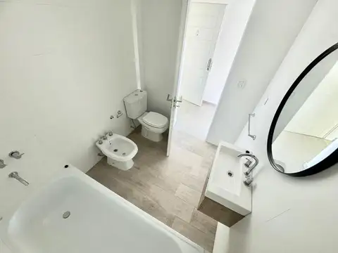 Departamento 2 ambientes con cochera.