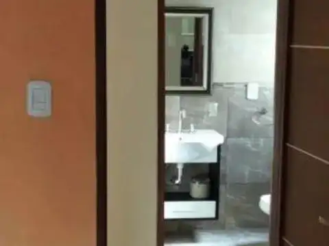 Casa en venta - 2 dormitorios 2 baños - 180mts2 - Santa Teresita