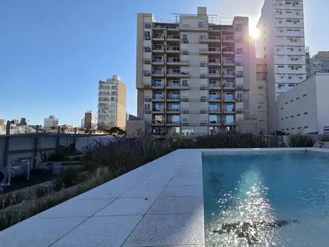 Departamento de 1 dormitorio con balcón pileta y quincho en venta