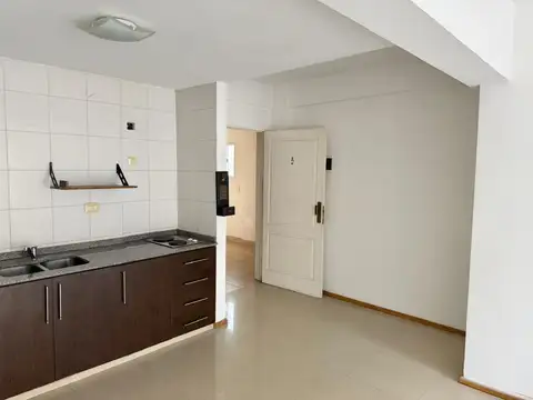Departamento en Alquiler en Villa Pueyrredon, $ 600.000