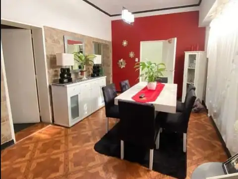 Depto Tipo Casa en Venta de 6 ambientes