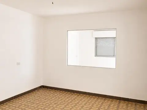 Casa el frente de 3 dormitorios en venta