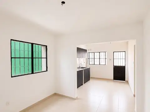 Casa 4 ambientes con 1 baño