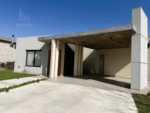 Casa en Santa Emilia